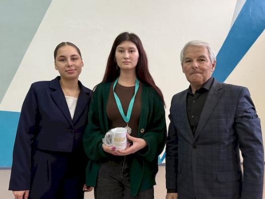 Чемпионат среди студентов ФинУнивера по сборке и разборке автомата_