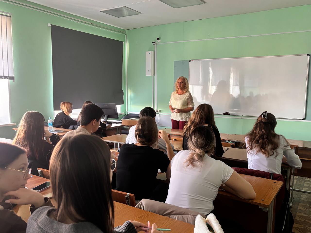 22 октября в Колледже предпринимательства и отраслевых технологий прошли два расширенных мероприятия по презентации ШКОЛЫ ПРЕДПРИНИМАТЕЛЯ.
