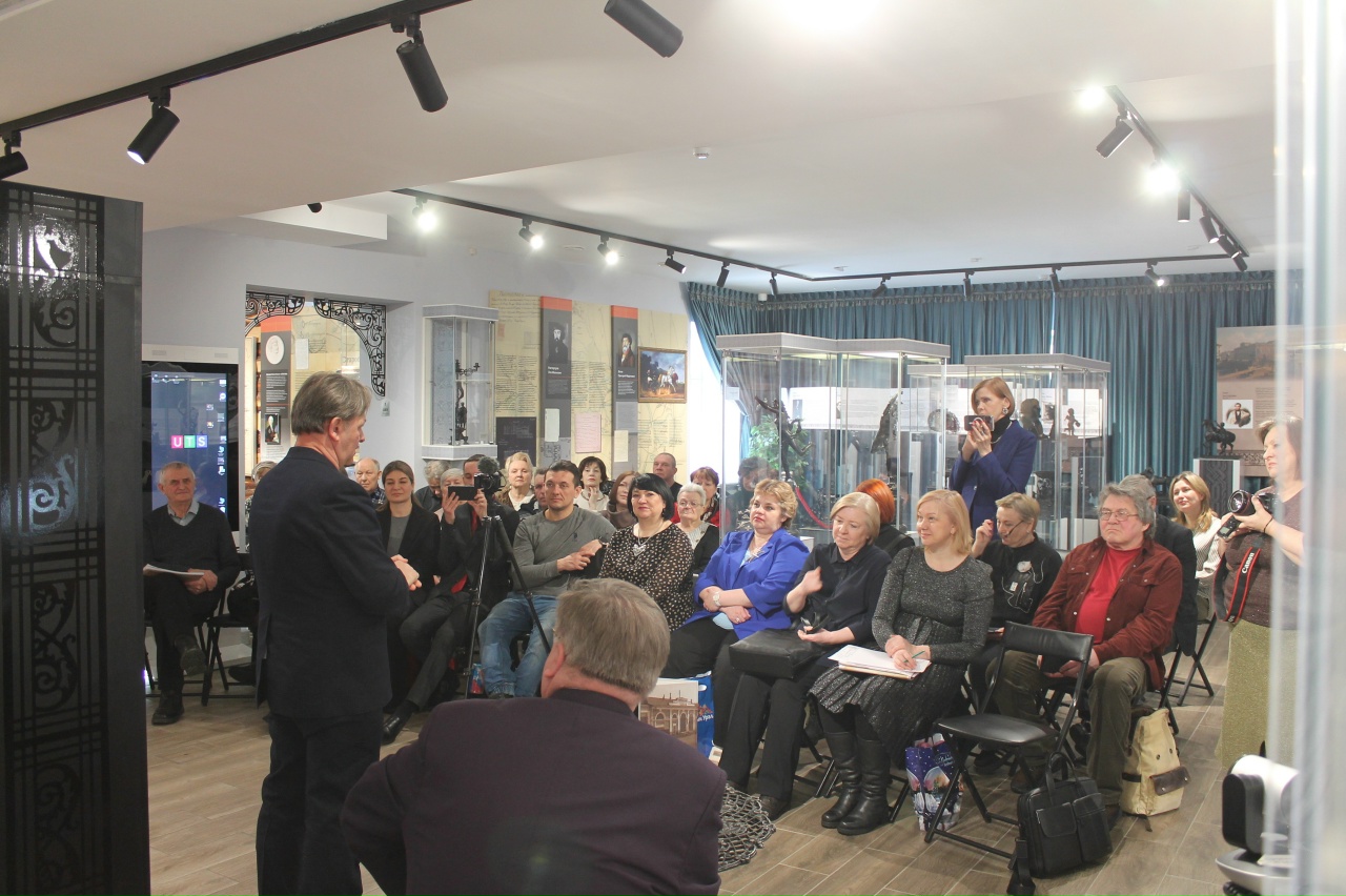 Презентация книги "Воспоминание каслинского рабочего"