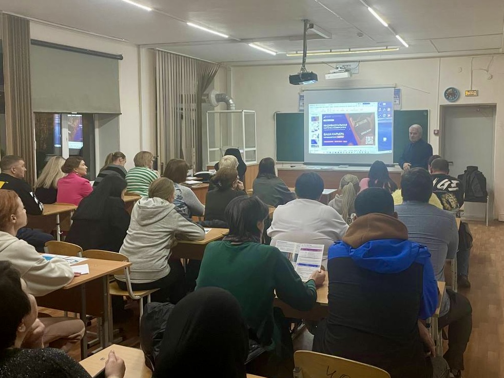 Старший преподаватель кафедры А.Г. Утемишев выступил в МБОУ СОШ №5